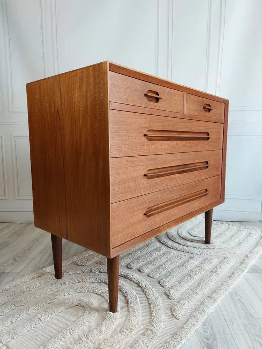 Byrå (Carl J. Skov Møbelfabrik)