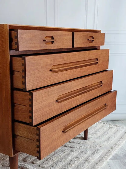 Byrå (Carl J. Skov Møbelfabrik)