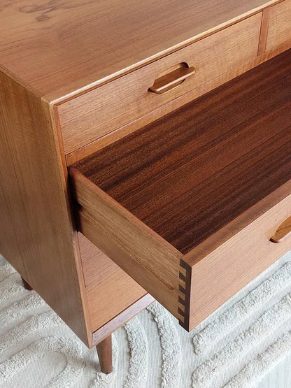 Byrå (Carl J. Skov Møbelfabrik)