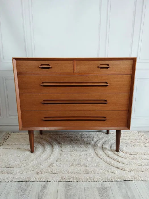 Byrå (Carl J. Skov Møbelfabrik)