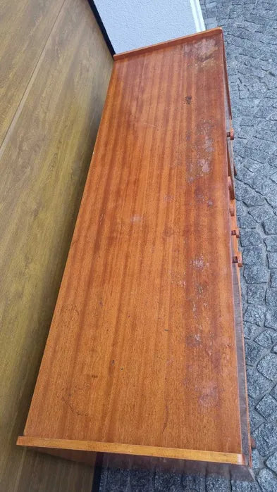 Sideboard/byrå, den ikoniska modellen BILEA BOBINGO.