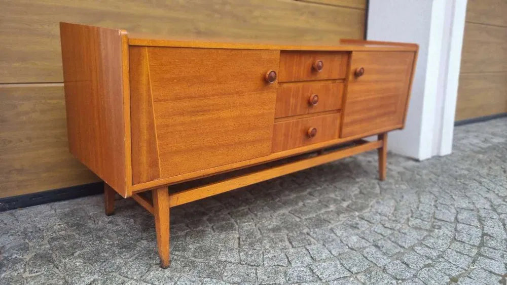 Sideboard/byrå, den ikoniska modellen BILEA BOBINGO.