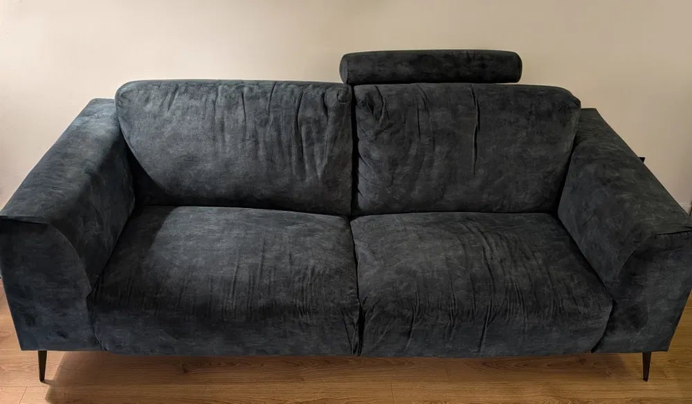 MÖBELGRUPP (SOFFA + FÅTÖLJ)