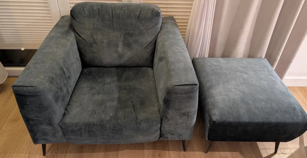 MÖBELGRUPP (SOFFA + FÅTÖLJ)