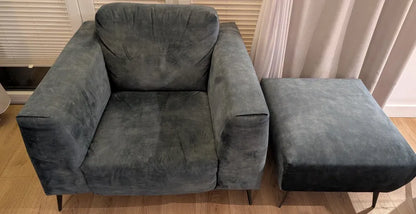 MÖBELGRUPP (SOFFA + FÅTÖLJ)