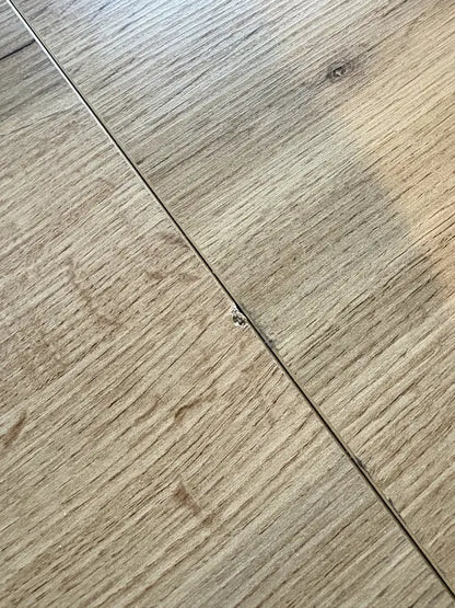 Robust, utdragbart bord för matrum