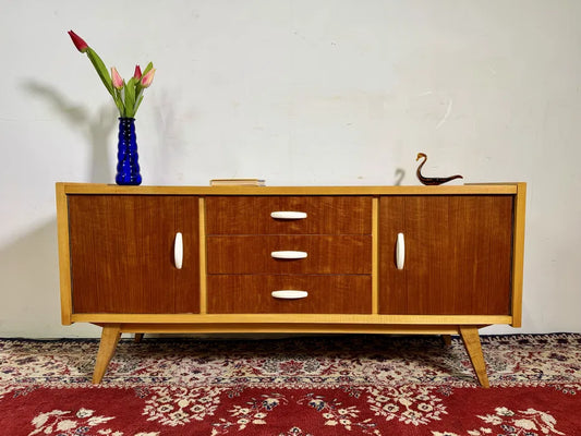 Vackert sideboard